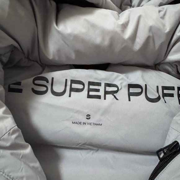 Aritzia Super Puff Shorty Vest - Picture 2 of 2